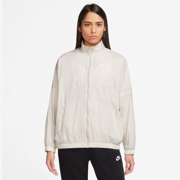 Nike Womens Essential Windrunner Jacket Orewood Size XS NWT - Picture 1 of 2